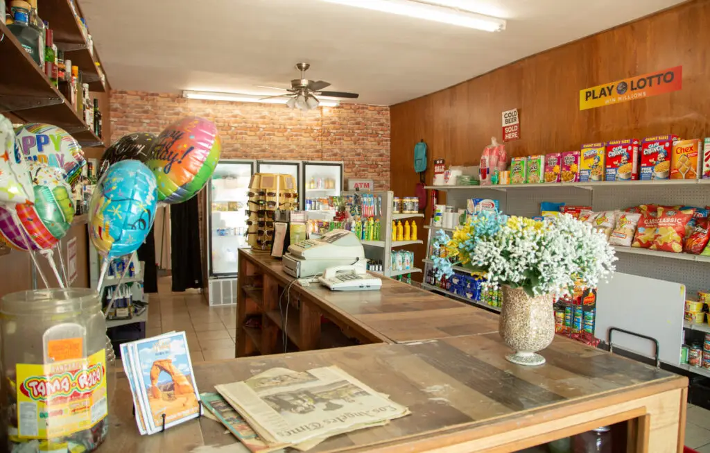 LiquorStorePhotos-2